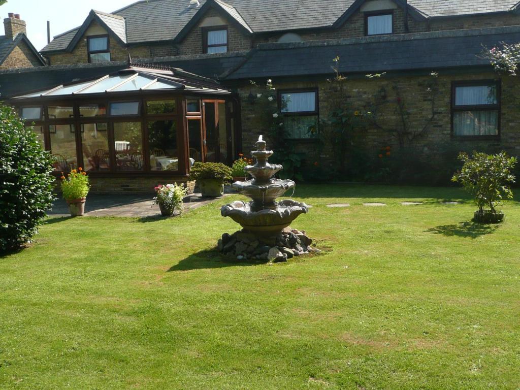 Cottage Guest House Hillingdon Exterior foto